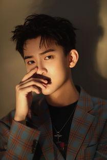 陈星翰个人资料,才华横溢的音乐才子，演绎青春旋律的追梦人